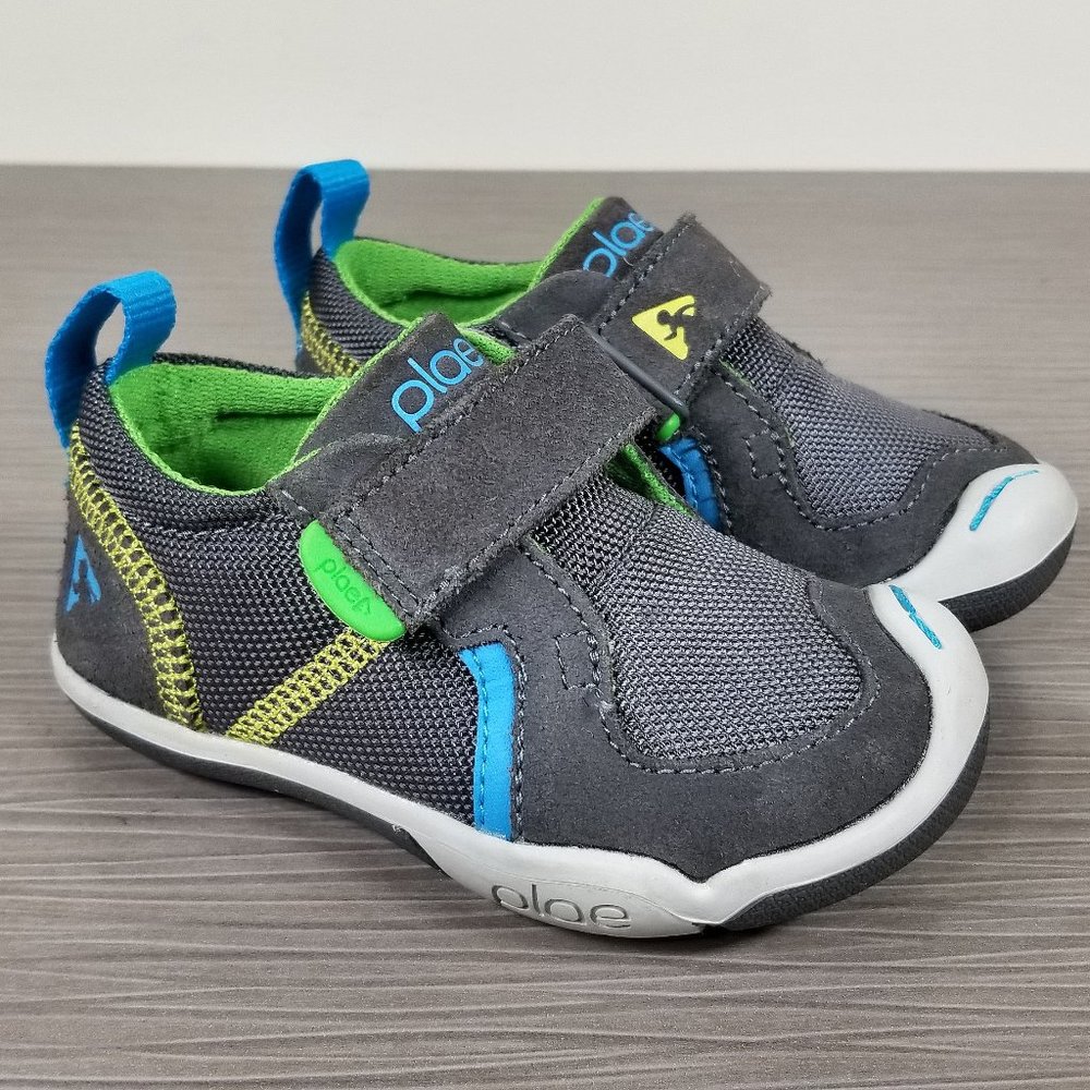 Plae Ty Shoe in Navy/Steel, Gray Suede, Toddlers Size 6 US / 22